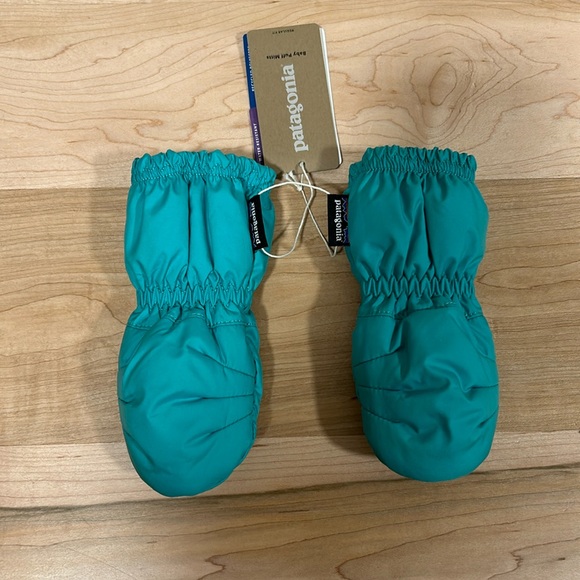 Patagonia Other - Patagonia Baby Puff Mittens
